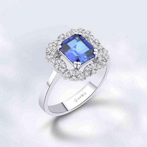 1.81 Karat Pırlanta Safir Yüzük